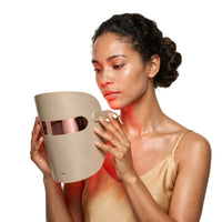 02_Ohr_LED_LiteMask_FacialUse_PDPGallery.jpg